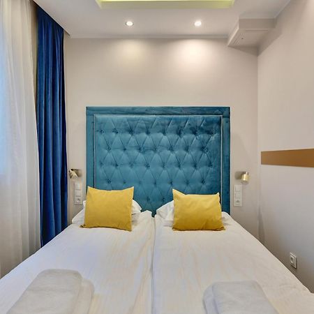 Flatbook Apartments Waterlane Island Spa With Riverview 格但斯克 外观 照片