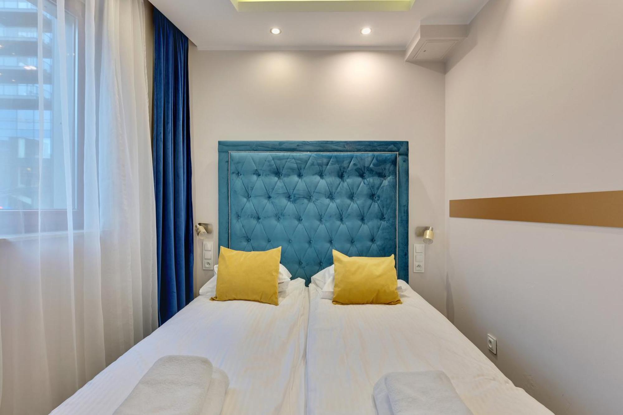 Flatbook Apartments Waterlane Island Spa With Riverview 格但斯克 外观 照片