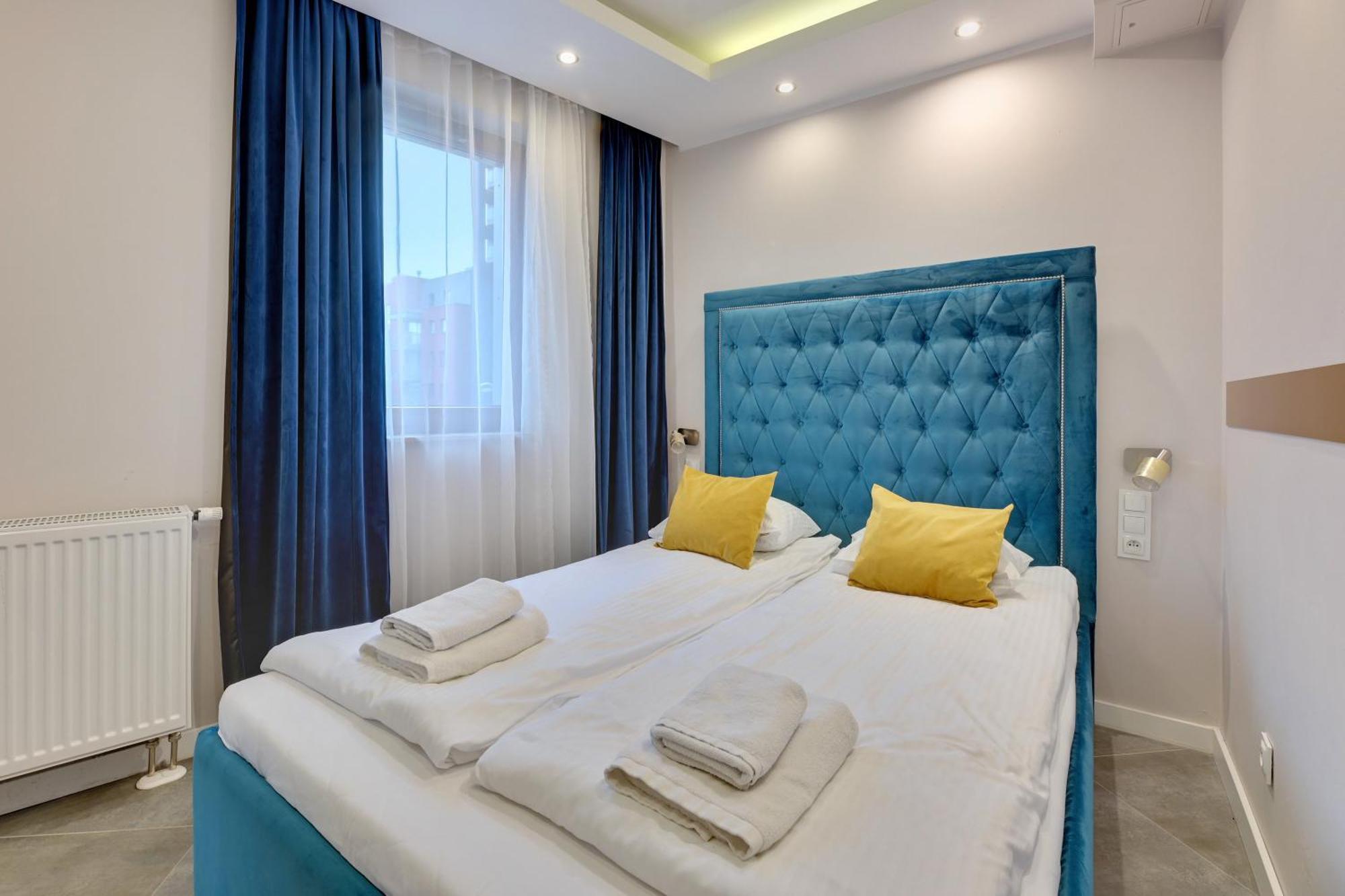 Flatbook Apartments Waterlane Island Spa With Riverview 格但斯克 外观 照片